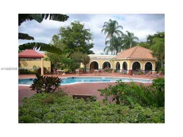 15610 SW 80th St #J-105 Miami, FL 33193