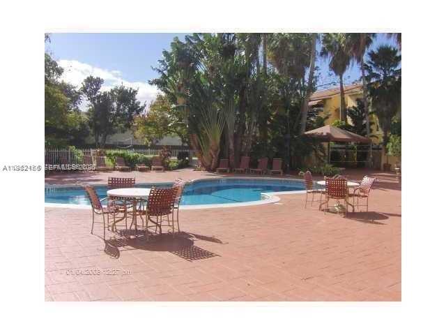 15610 SW 80th St #J-105 Miami, FL 33193