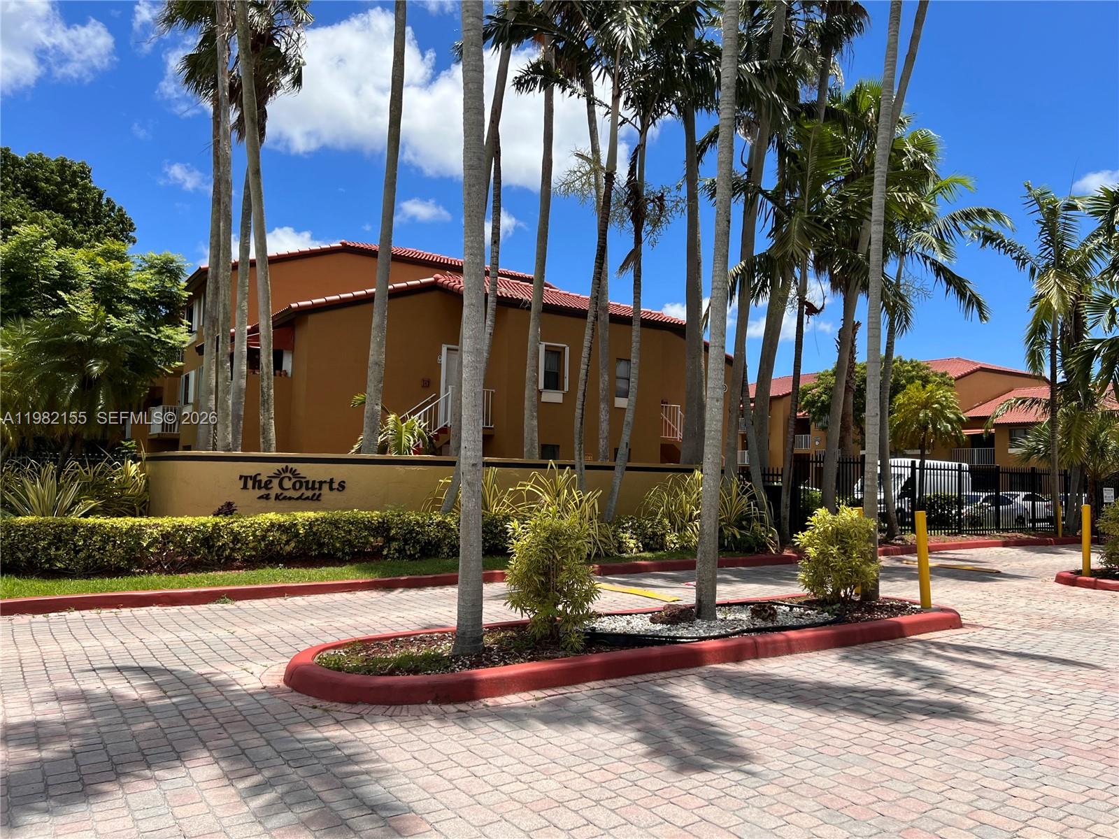 15610 SW 80th St #J-105 Miami, FL 33193