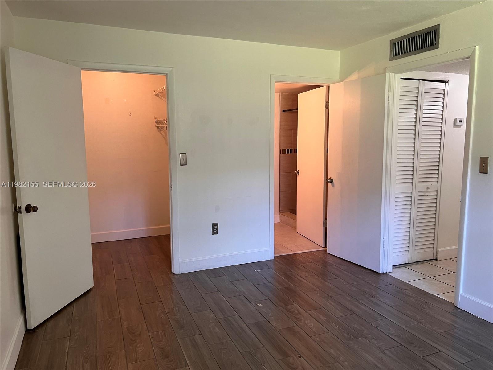 15610 SW 80th St #J-105 Miami, FL 33193