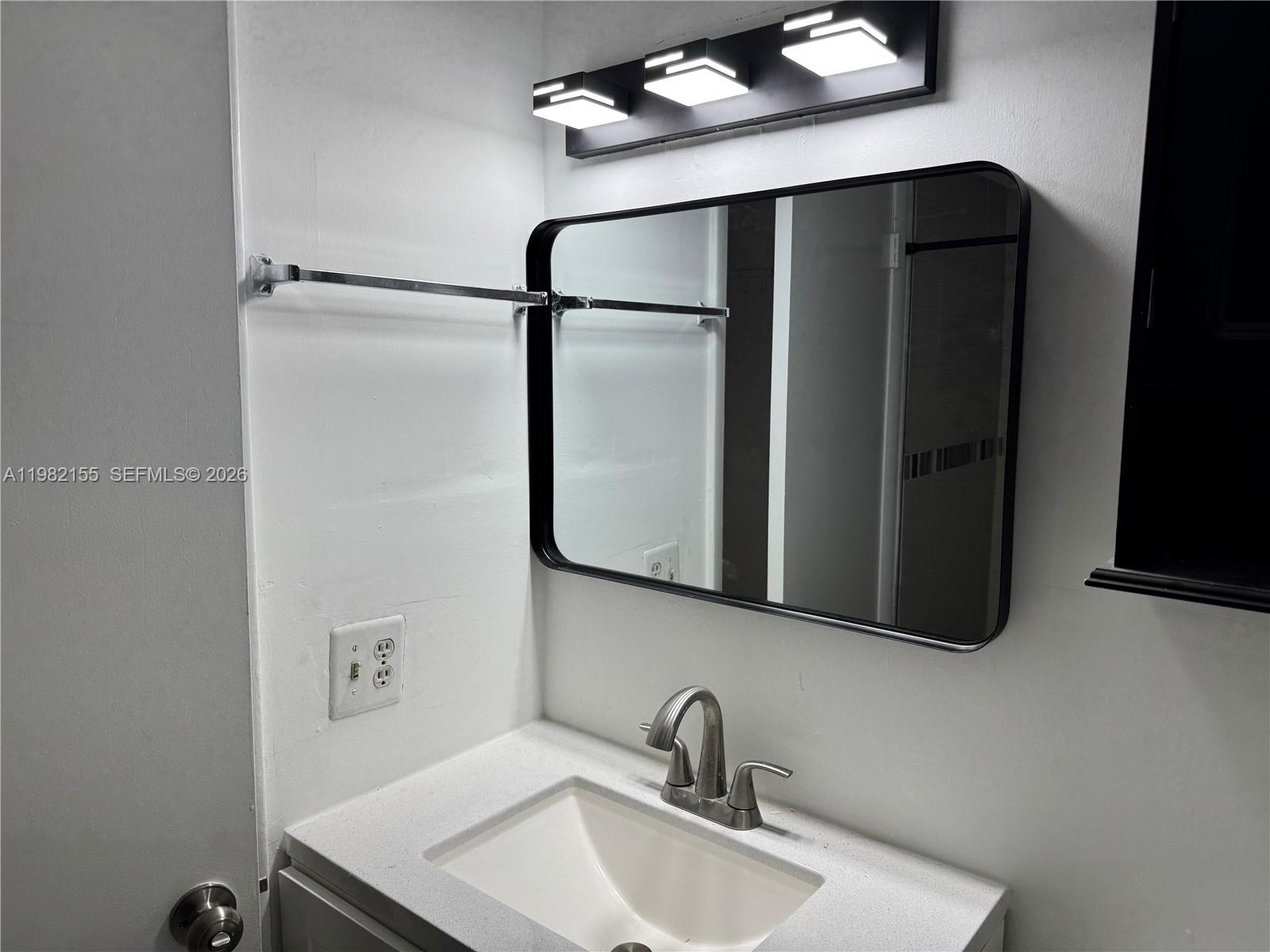 15610 SW 80th St #J-105 Miami, FL 33193