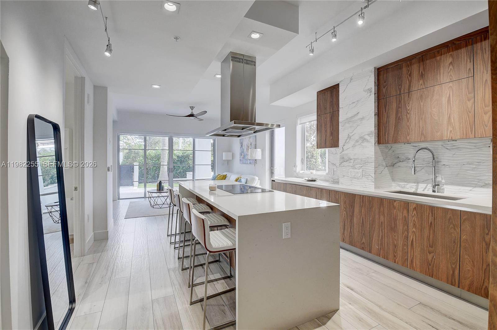 155 E Boca Raton Rd #TH1 Boca Raton, FL 33432