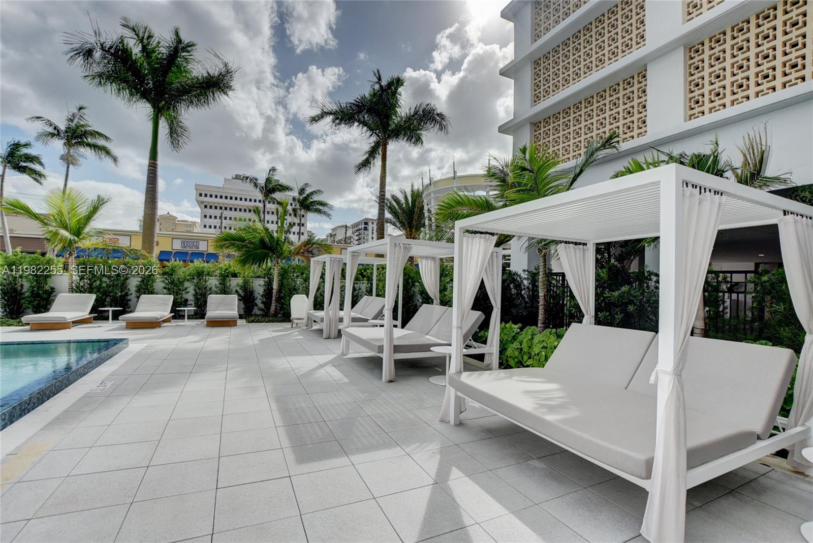 155 E Boca Raton Rd #TH1 Boca Raton, FL 33432