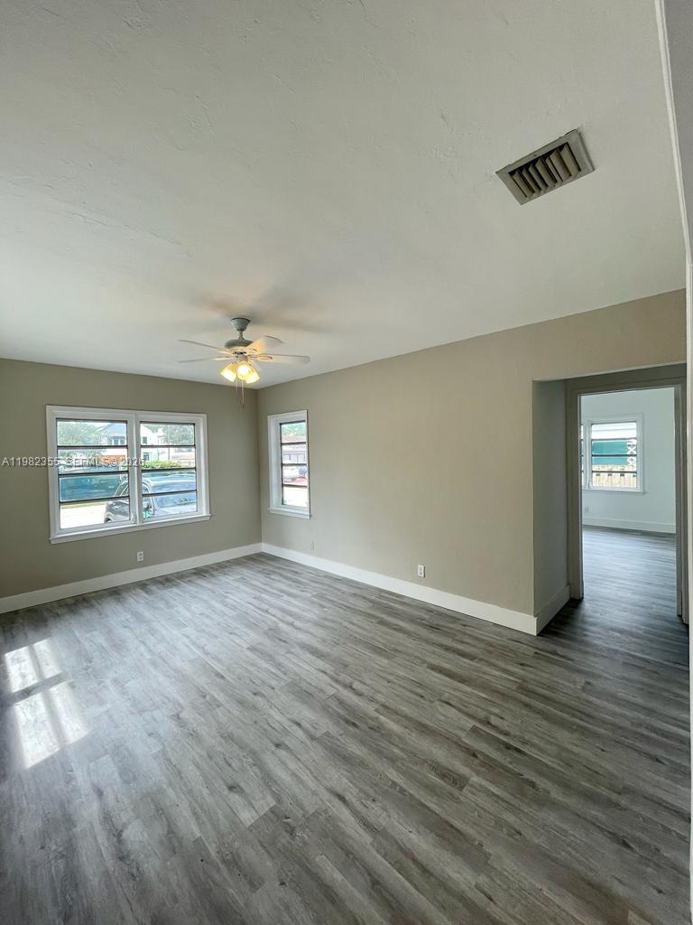 820 SE 12th St #1 Fort Lauderdale, FL 33316