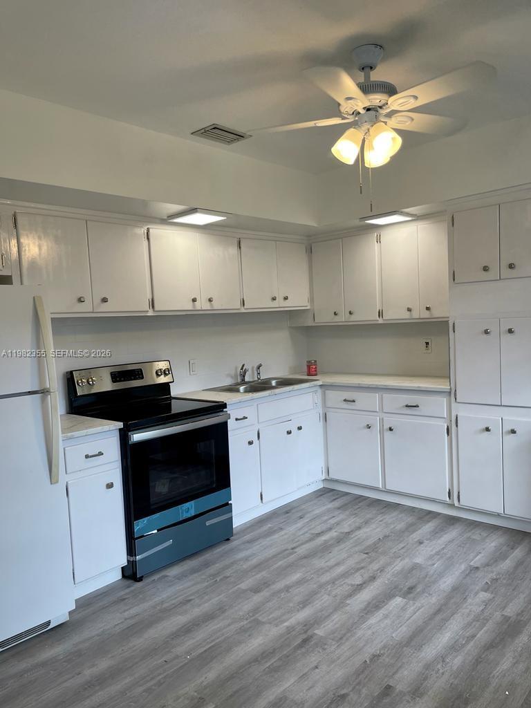 820 SE 12th St #1 Fort Lauderdale, FL 33316