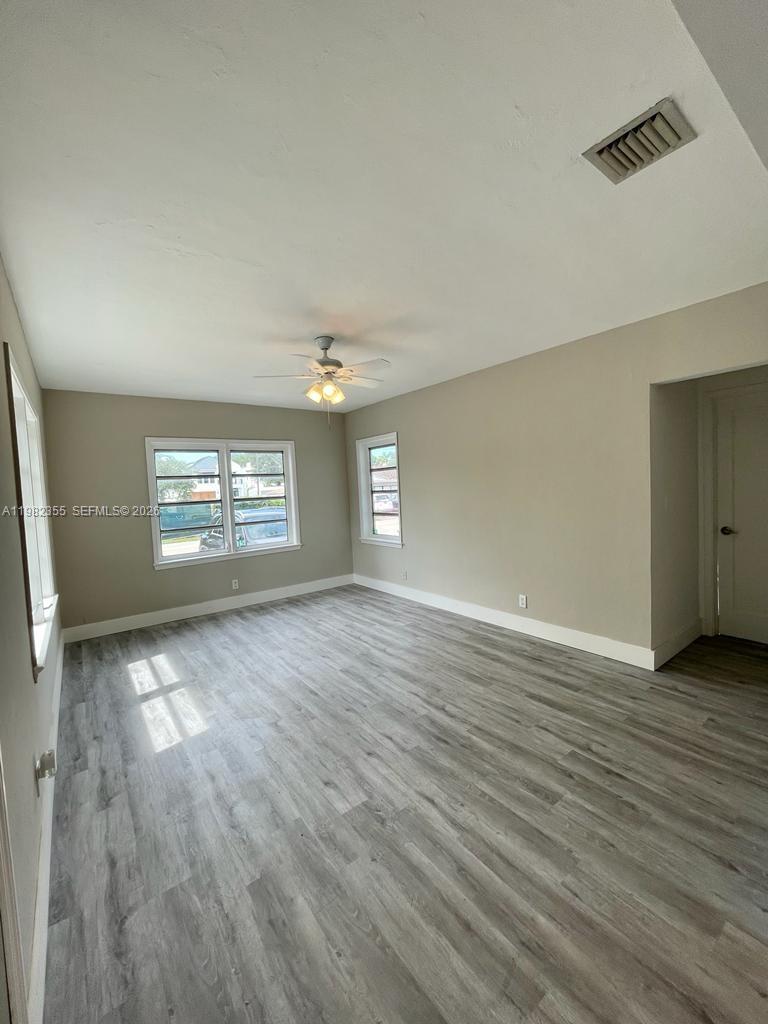 820 SE 12th St #1 Fort Lauderdale, FL 33316