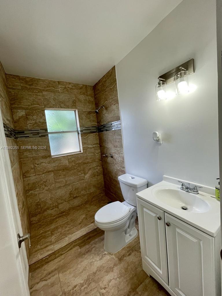 820 SE 12th St #1 Fort Lauderdale, FL 33316