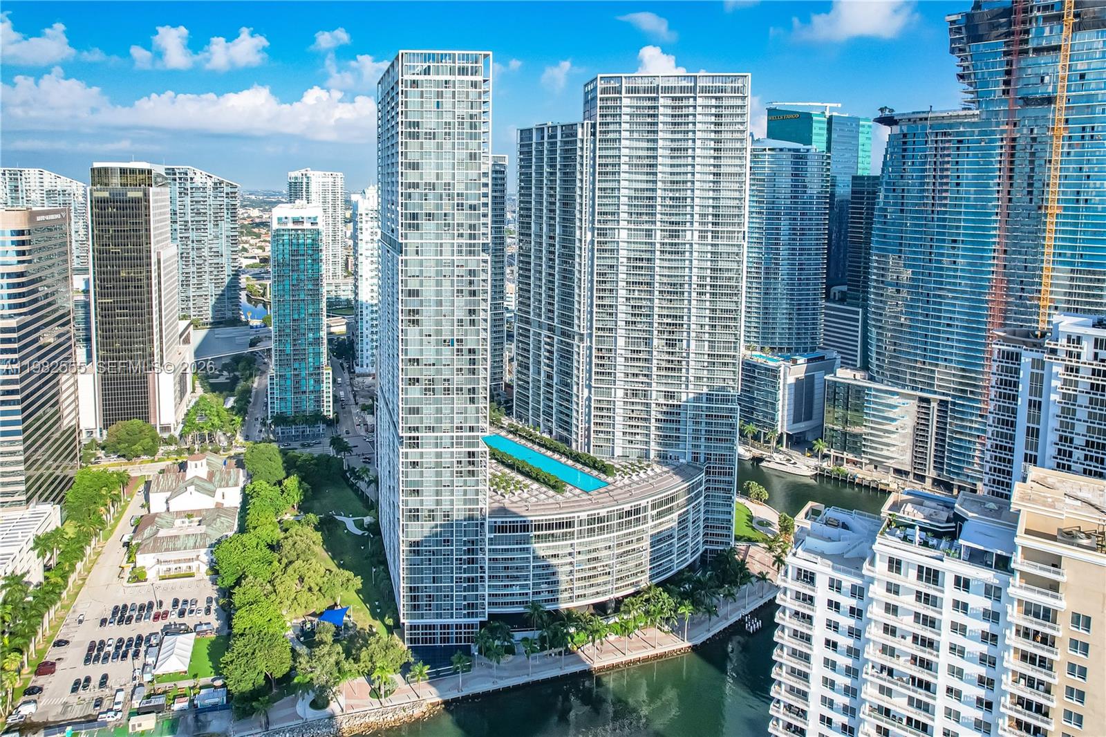 image Icon Brickell I20
