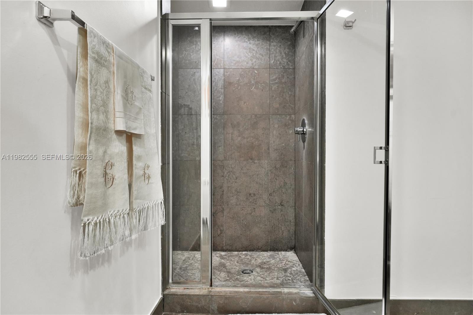 image Icon Brickell I22