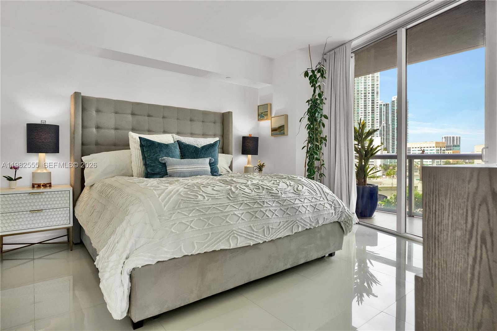 image Icon Brickell I31