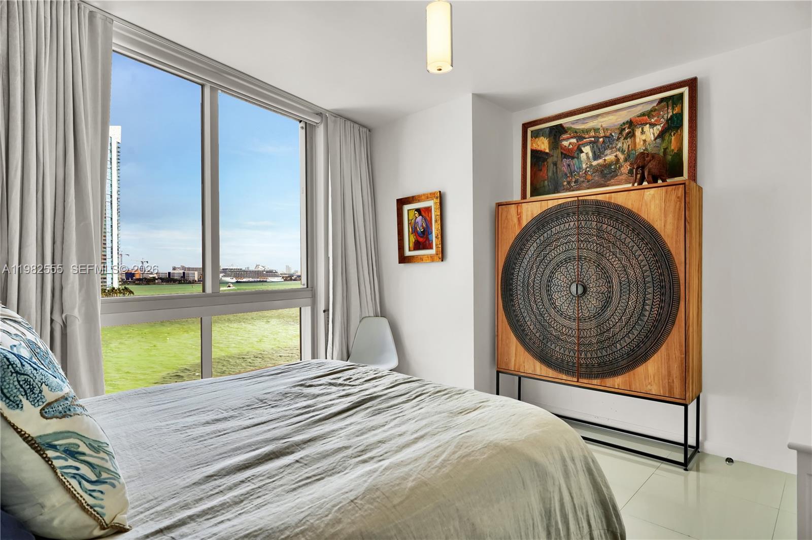 image Icon Brickell I37