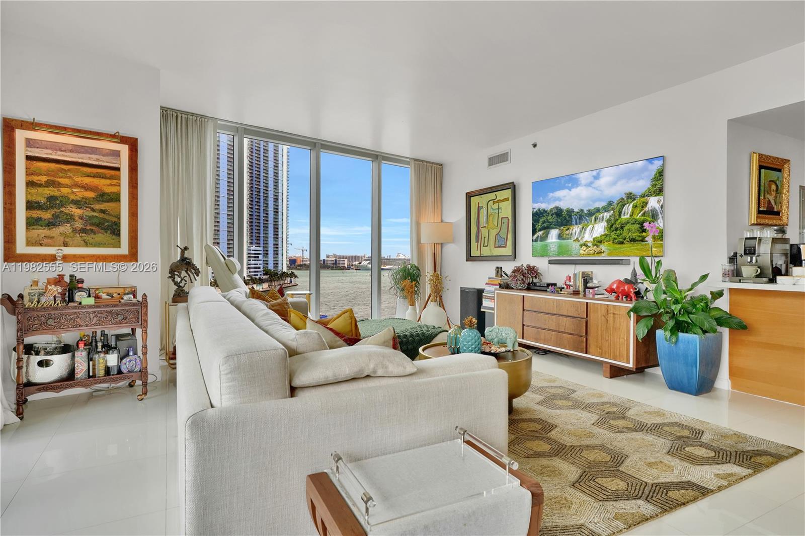 image Icon Brickell I3