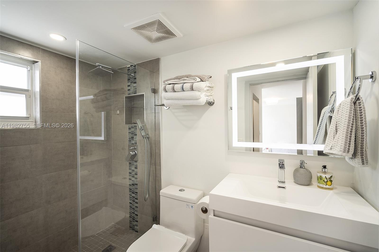 1035 West Ave #201 Miami Beach, FL 33139