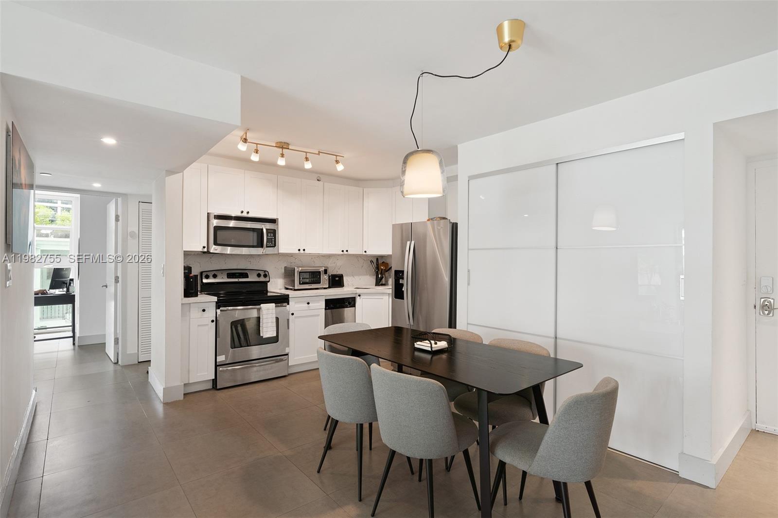 1035 West Ave #201 Miami Beach, FL 33139