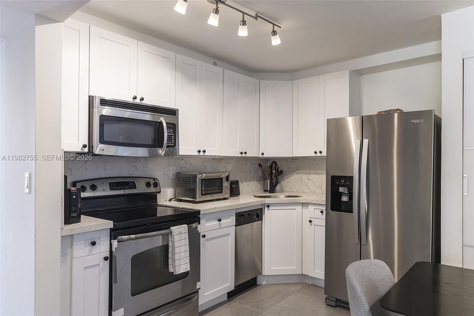 1035 West Ave #201 Miami Beach, FL 33139