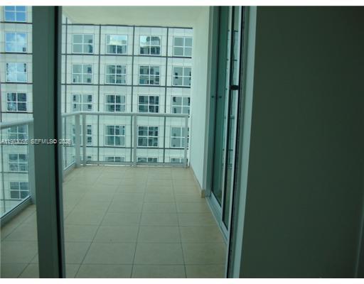300 S Biscayne #2611 Miami, FL 33131