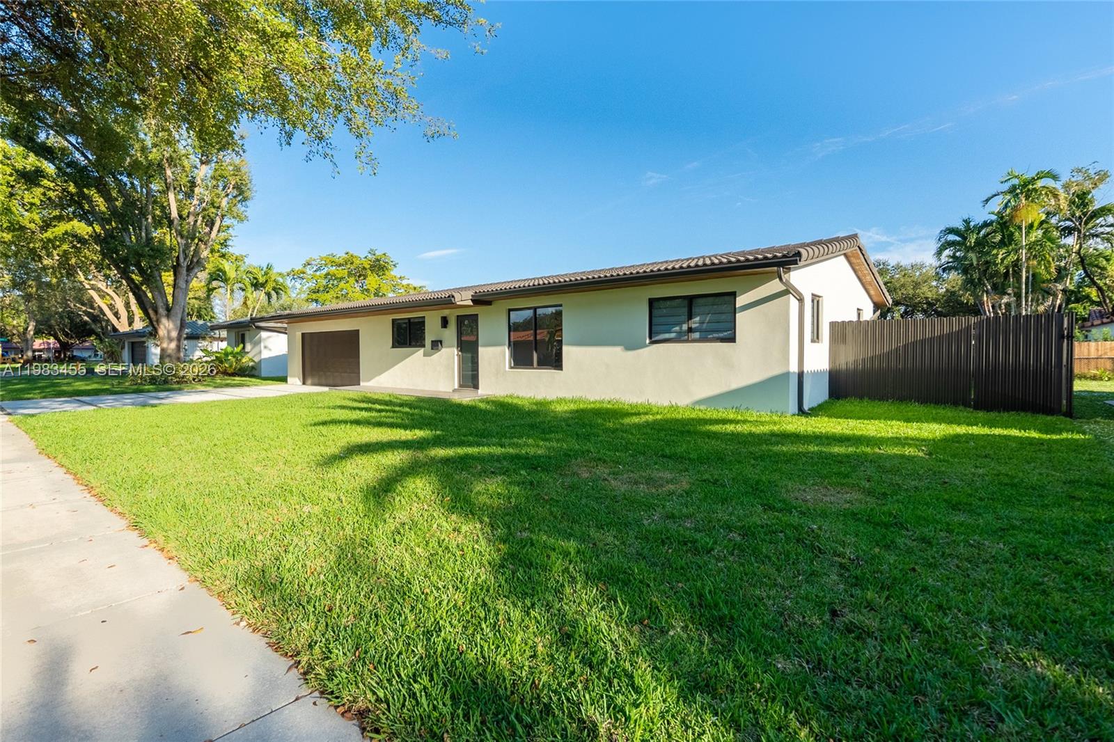 14515 Mahogany Ct Miami Lakes, FL 33014