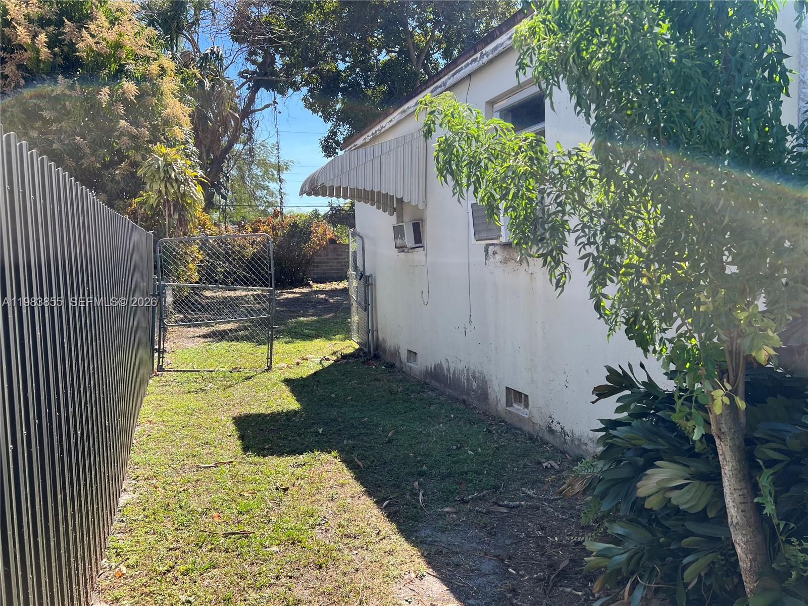 4420 SW 3rd St Miami, FL 33134