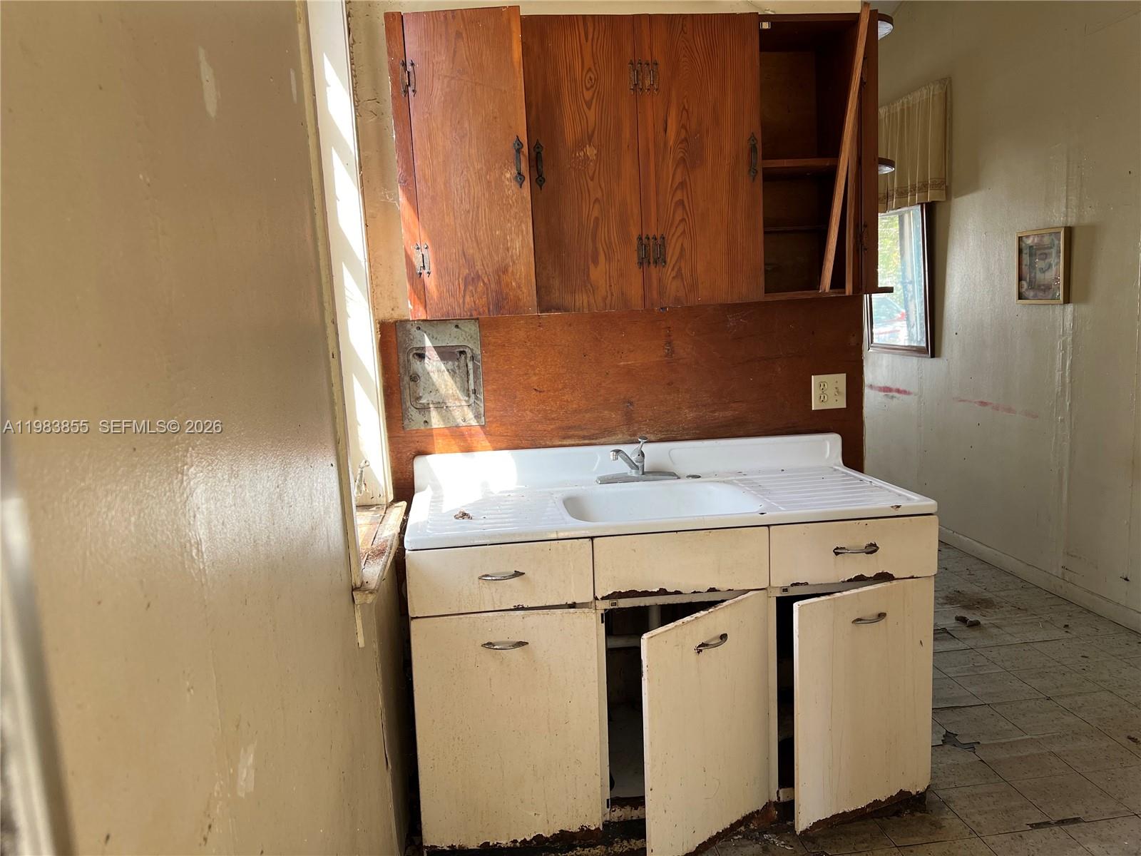 4420 SW 3rd St Miami, FL 33134