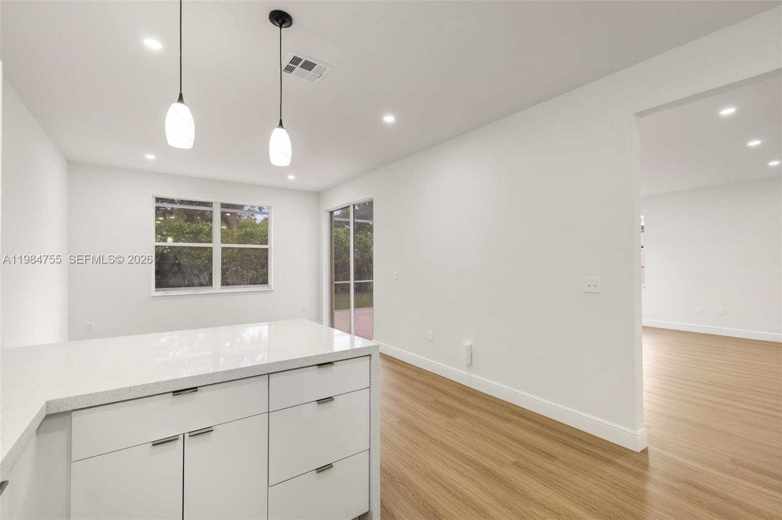 1392 NW 159th Ln Pembroke Pines, FL 33028