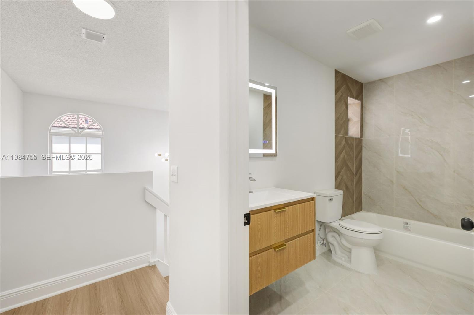 1392 NW 159th Ln Pembroke Pines, FL 33028