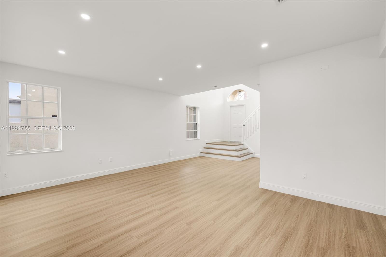 1392 NW 159th Ln Pembroke Pines, FL 33028