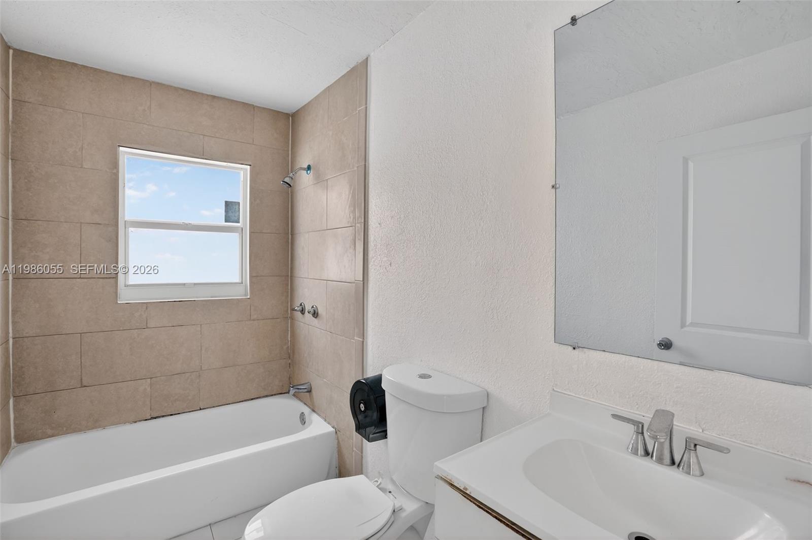 767 NW 35th St Miami, FL 33127