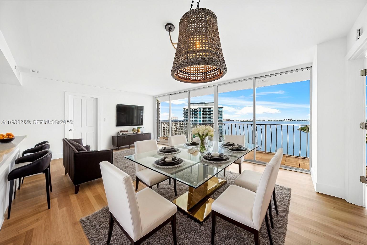 7601 E Treasure Dr #1915