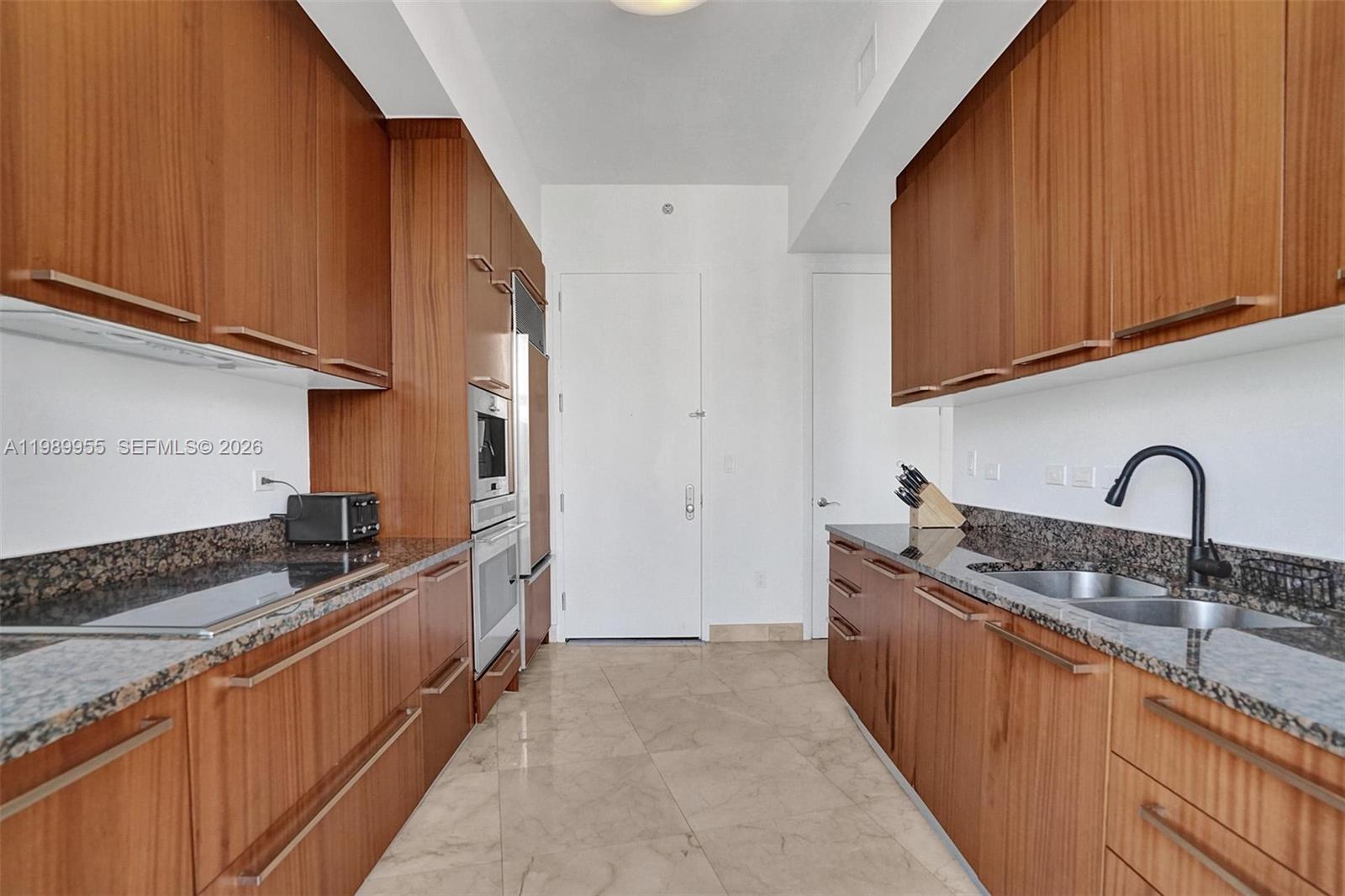 image Trump Tower I17