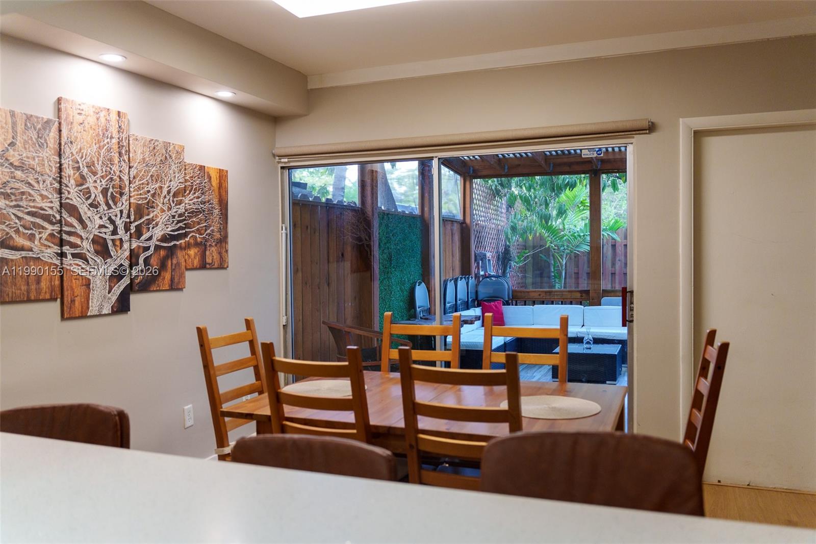 14234 NE 3rd Ct #11C Miami, FL 33161