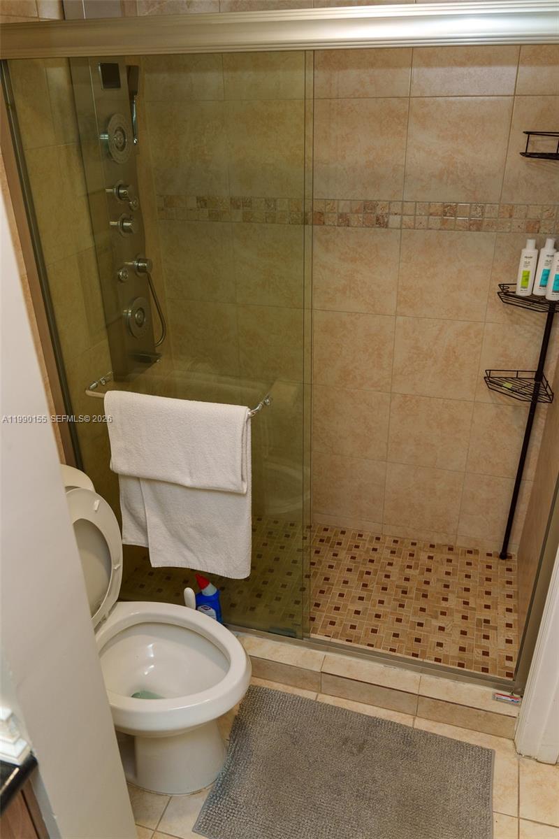 14234 NE 3rd Ct #11C Miami, FL 33161