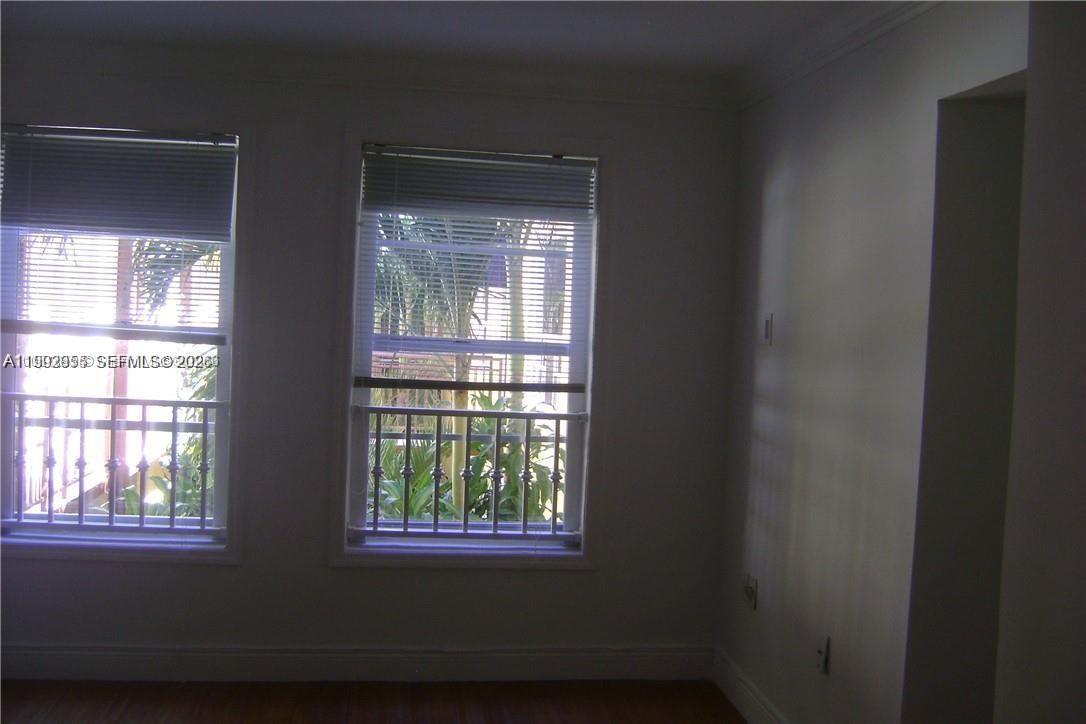 4812 Pine Tree Dr #201 Miami Beach, FL 33140