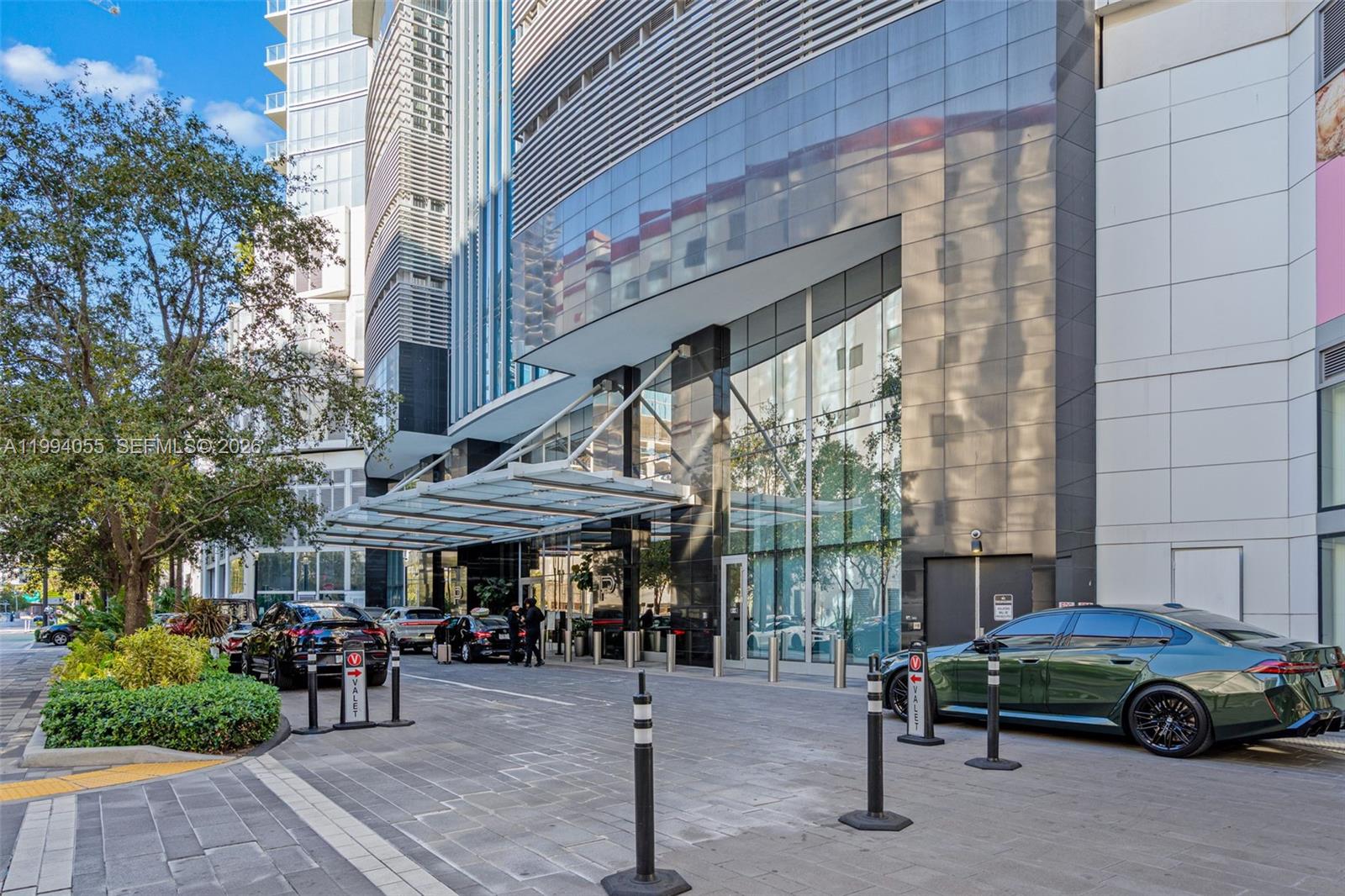 851 NE 1st Ave #1205 Miami, FL 33132