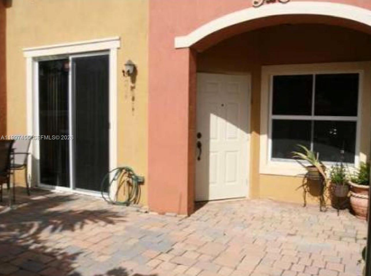 962 SW 143rd Ave #2207