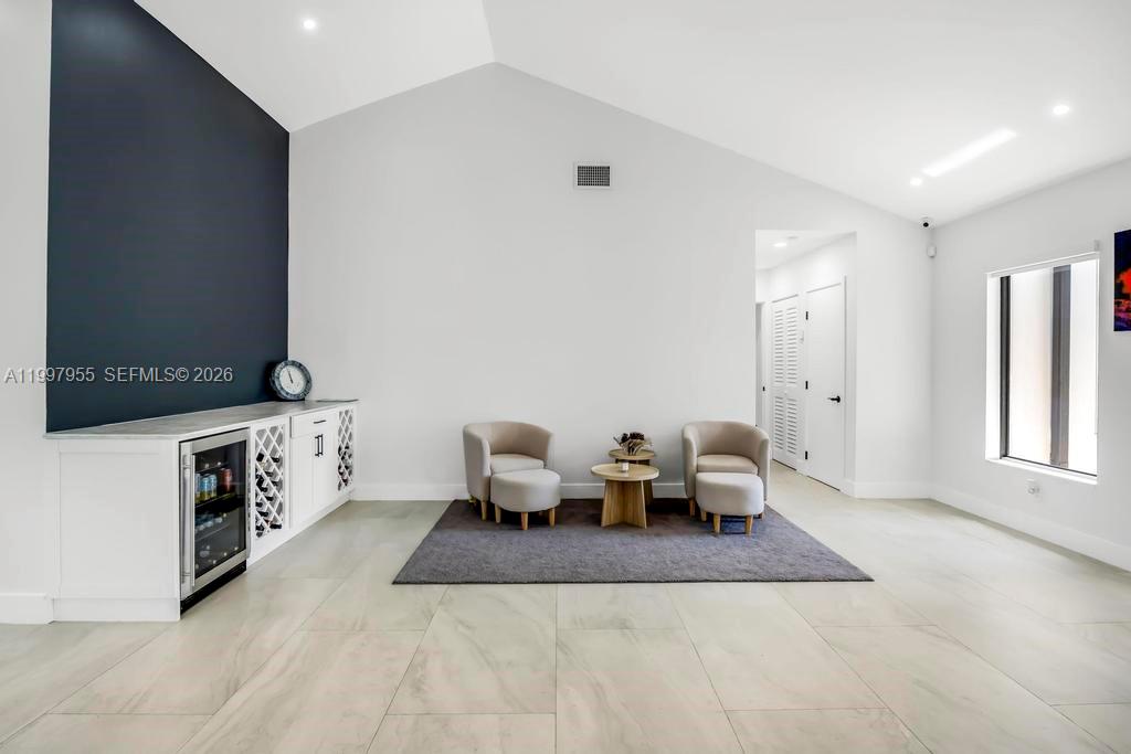 8611 SW 82nd Ter Miami, FL 33143