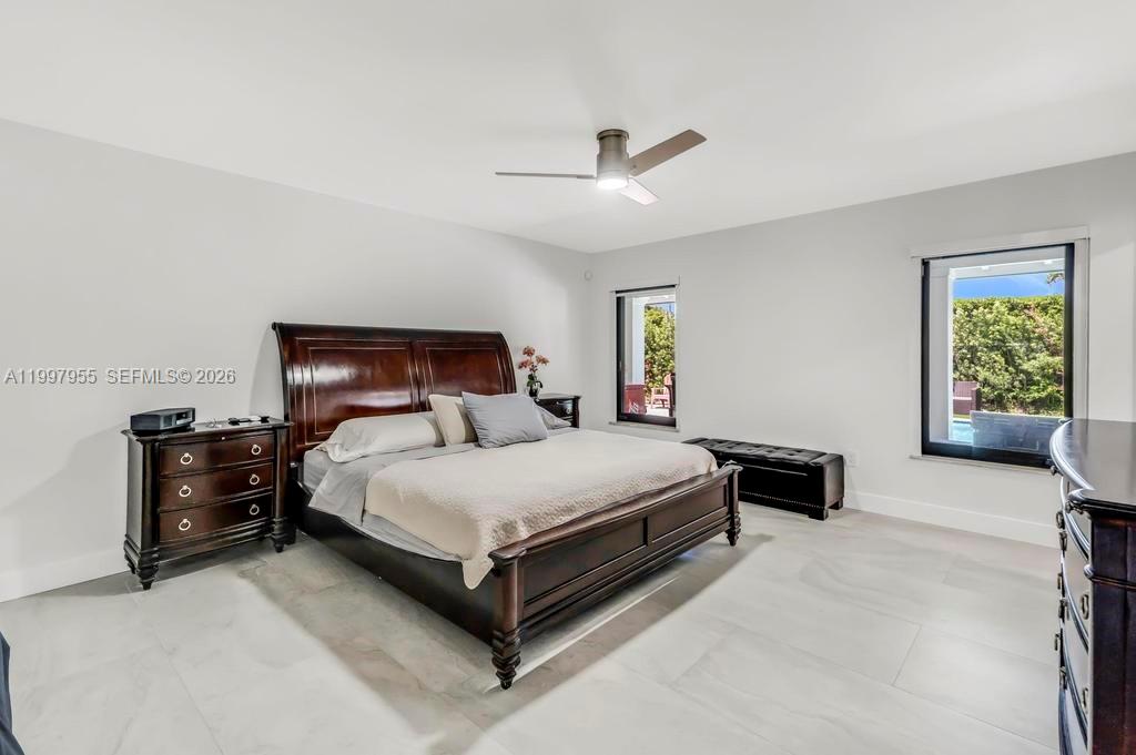 8611 SW 82nd Ter Miami, FL 33143