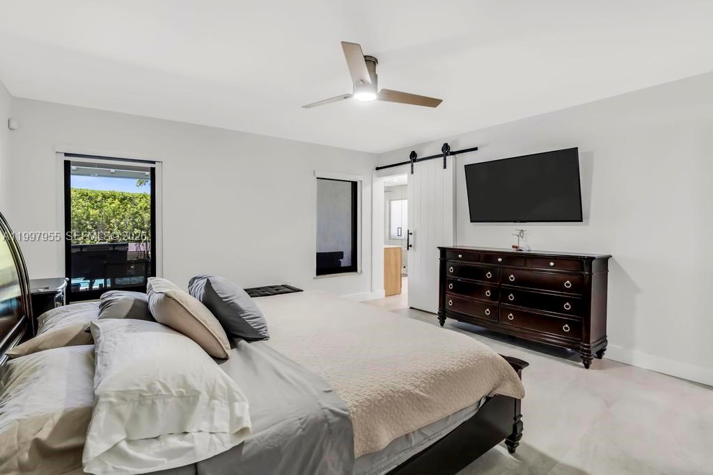 8611 SW 82nd Ter Miami, FL 33143