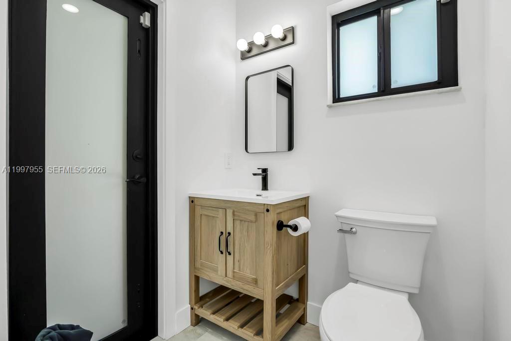 8611 SW 82nd Ter Miami, FL 33143