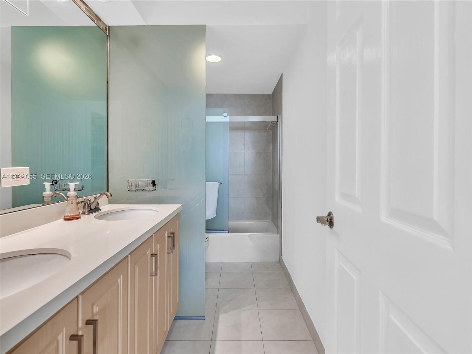 image Arlen House West23