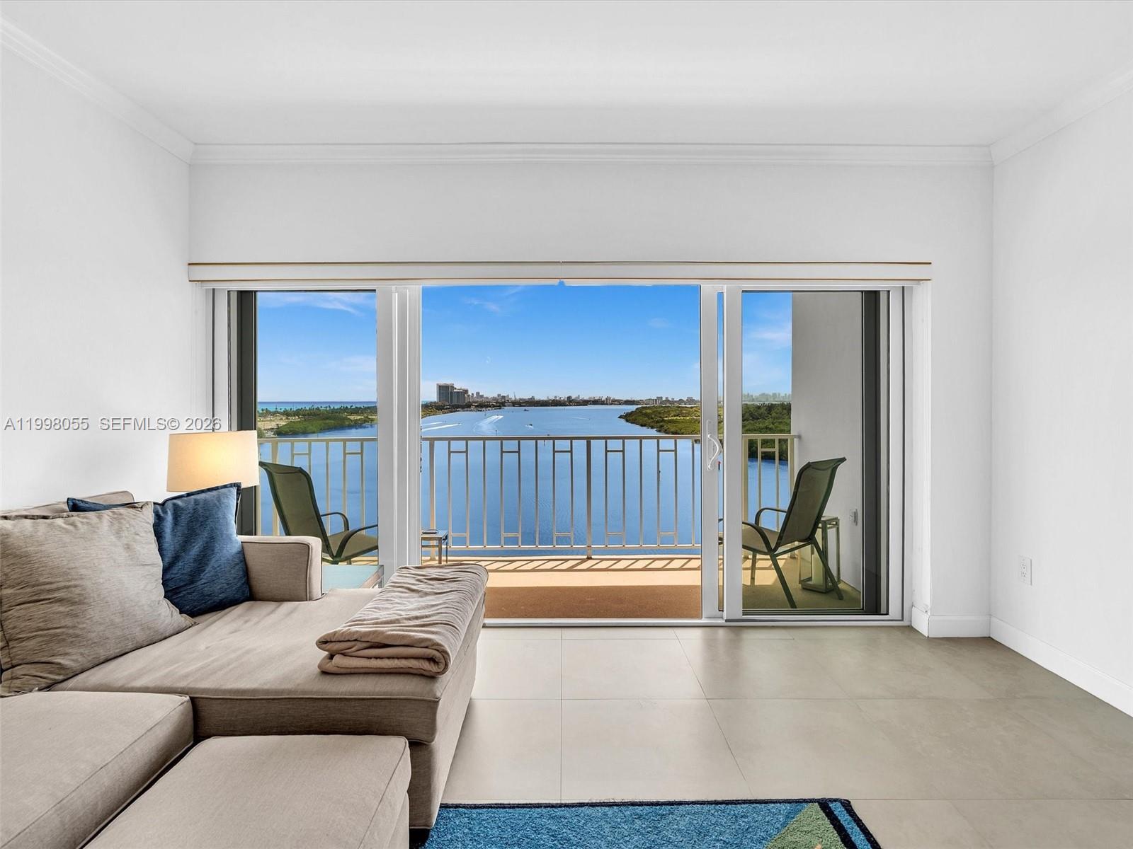 image Arlen House West2