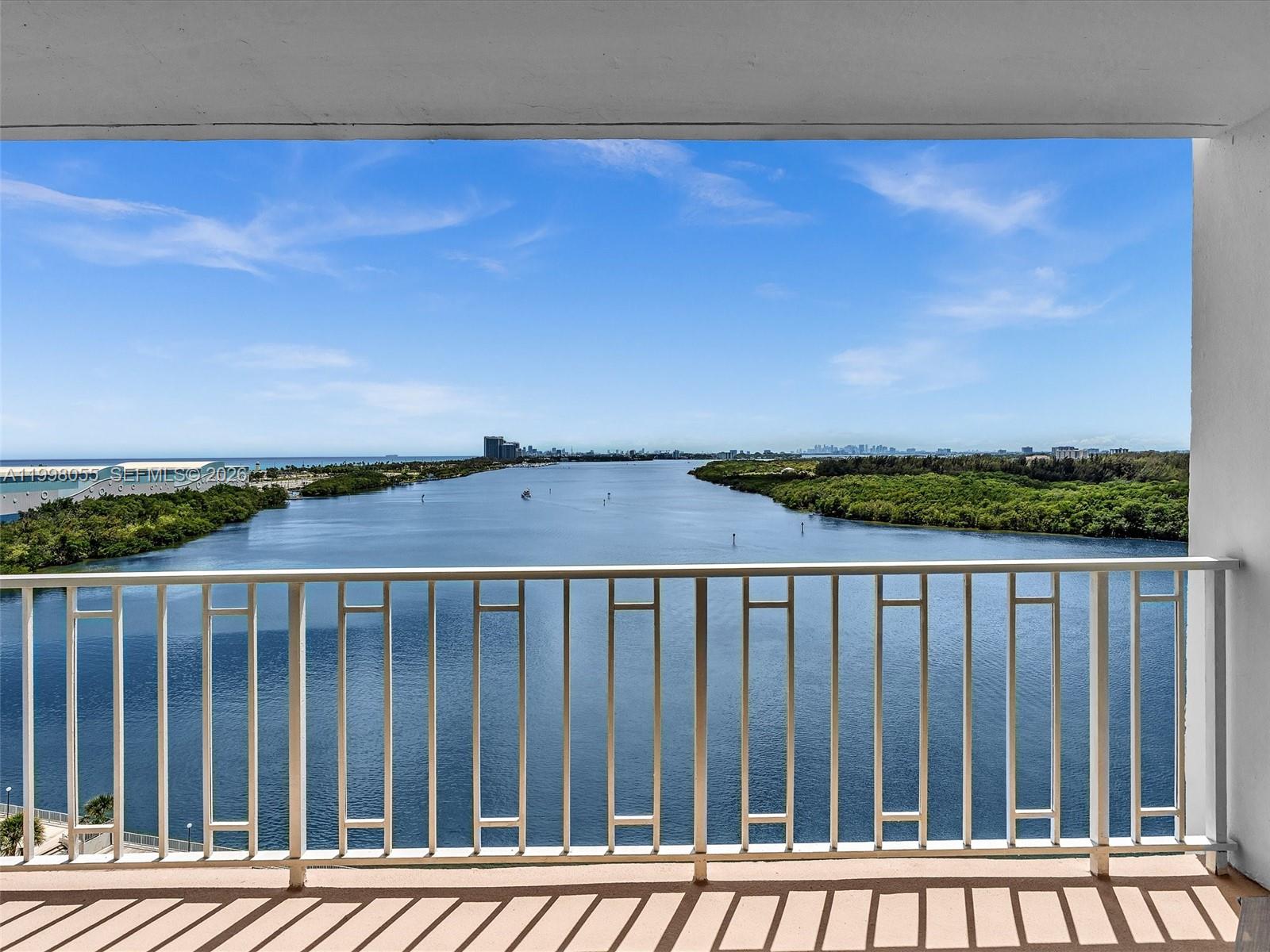 image Arlen House West31