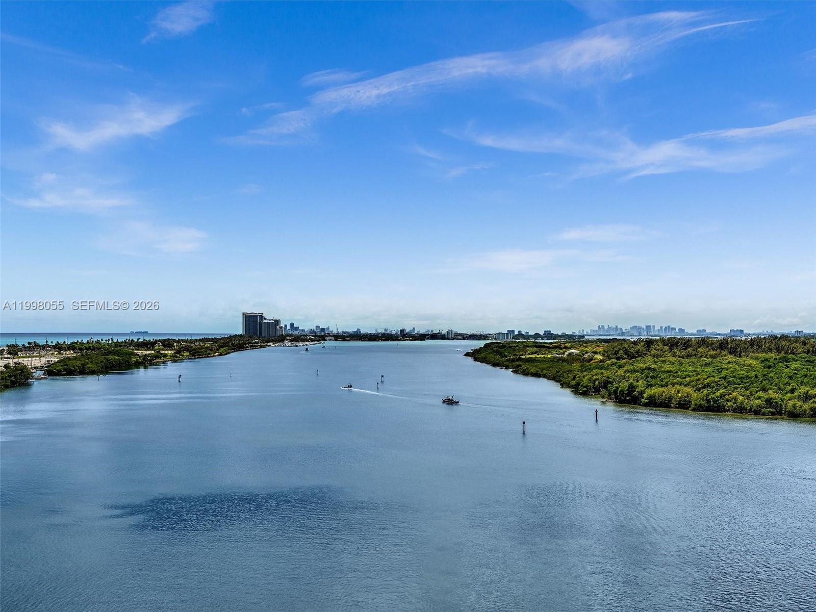 image Arlen House West40