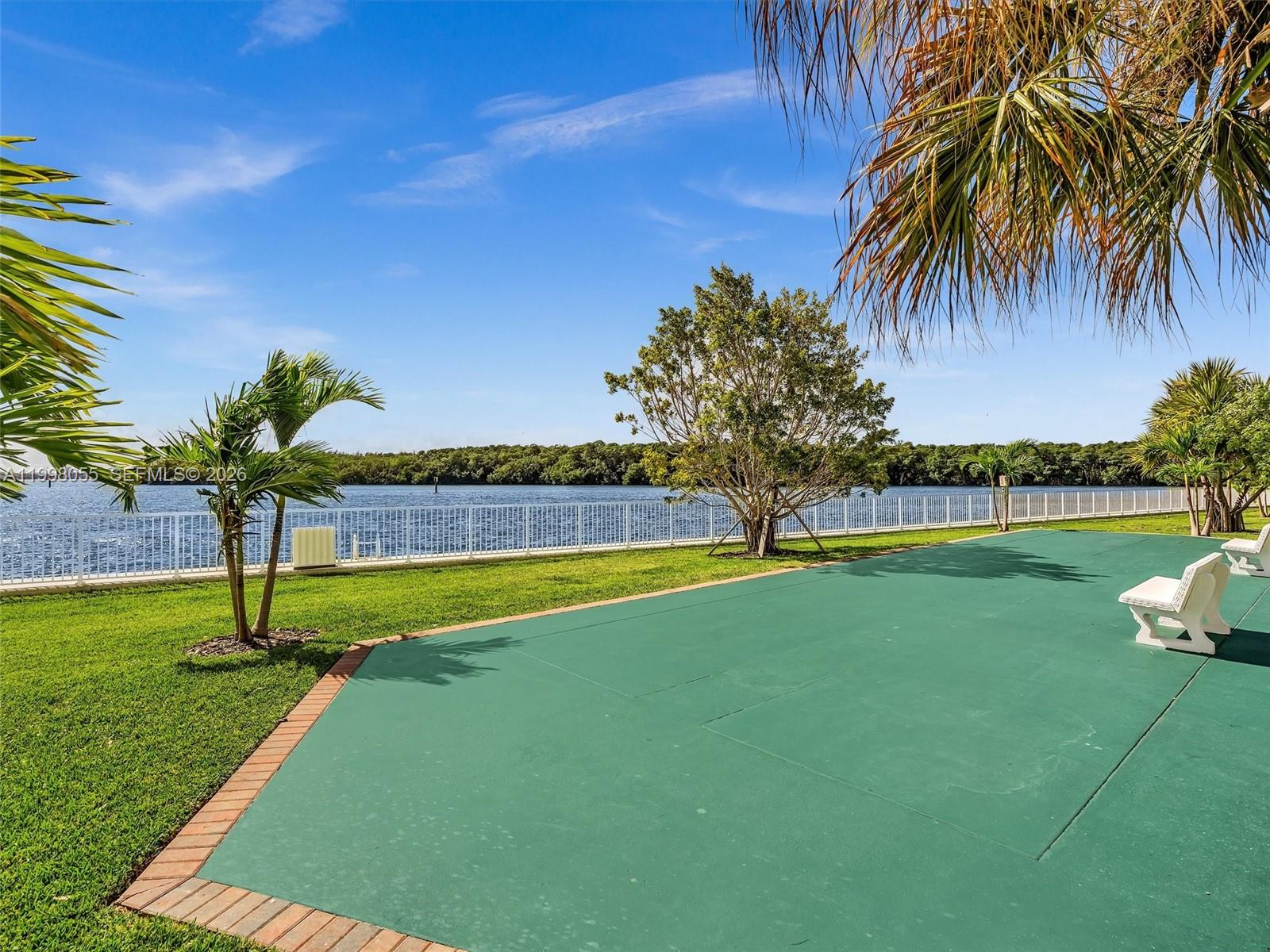 image Arlen House West45