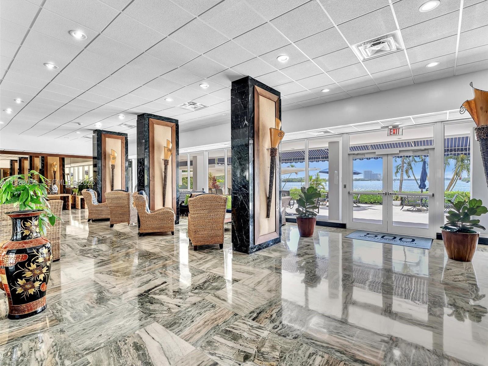 image Arlen House West55