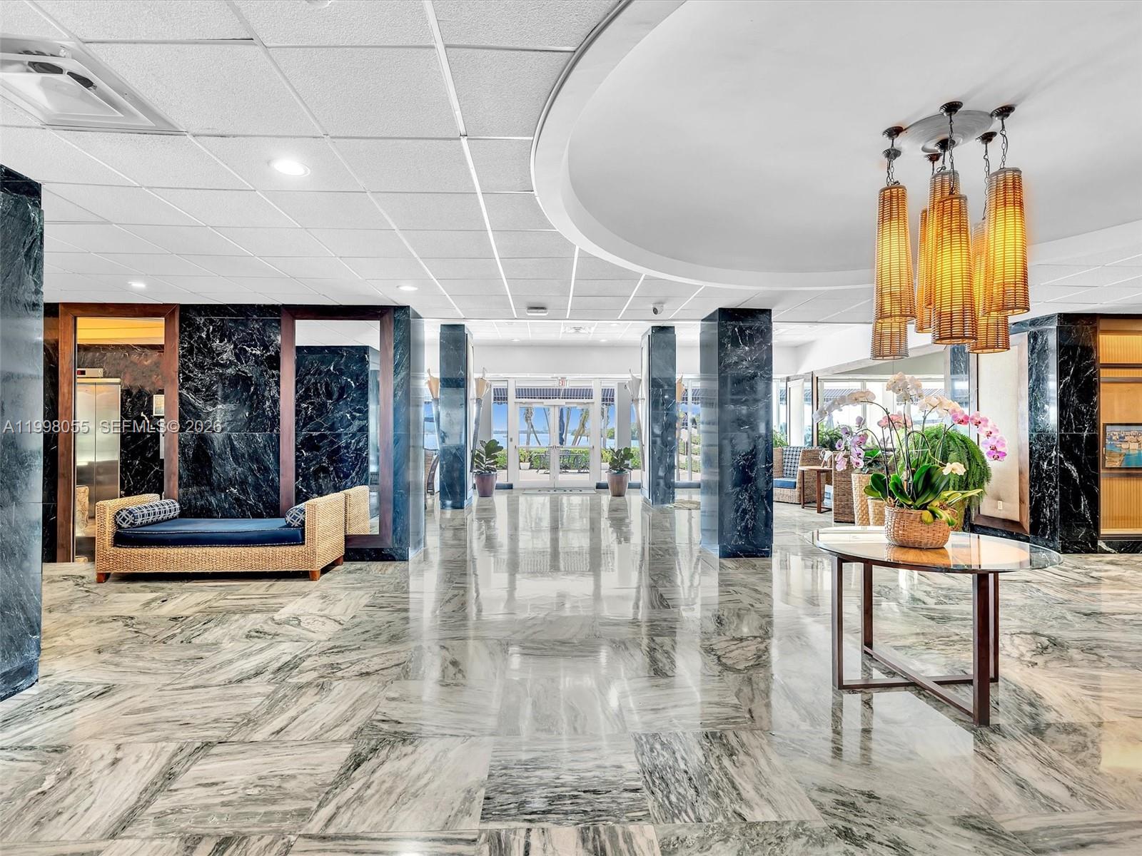 image Arlen House West56