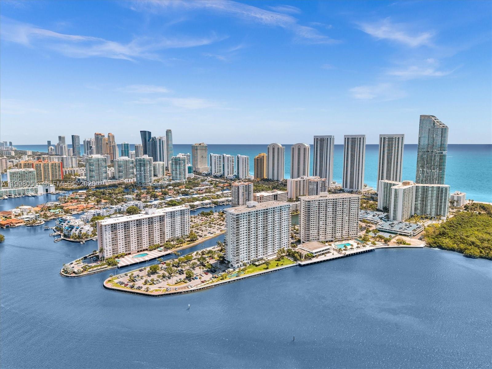 image Arlen House West62