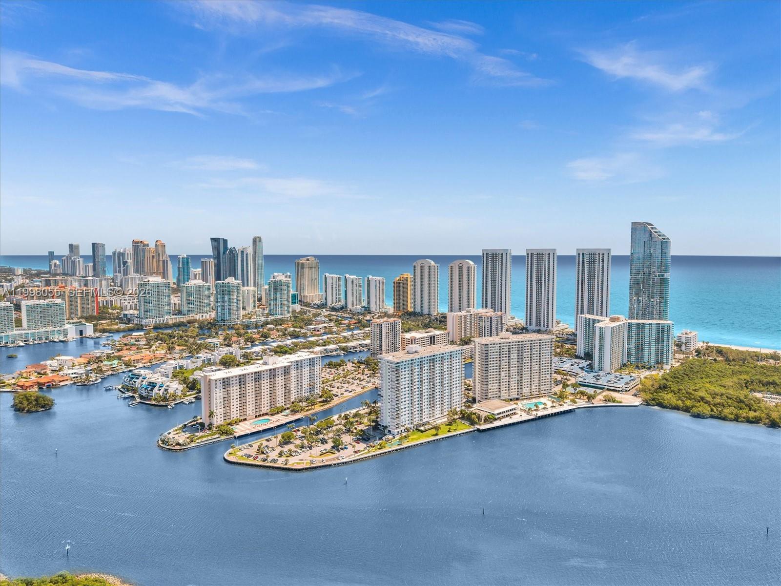 image Arlen House West65