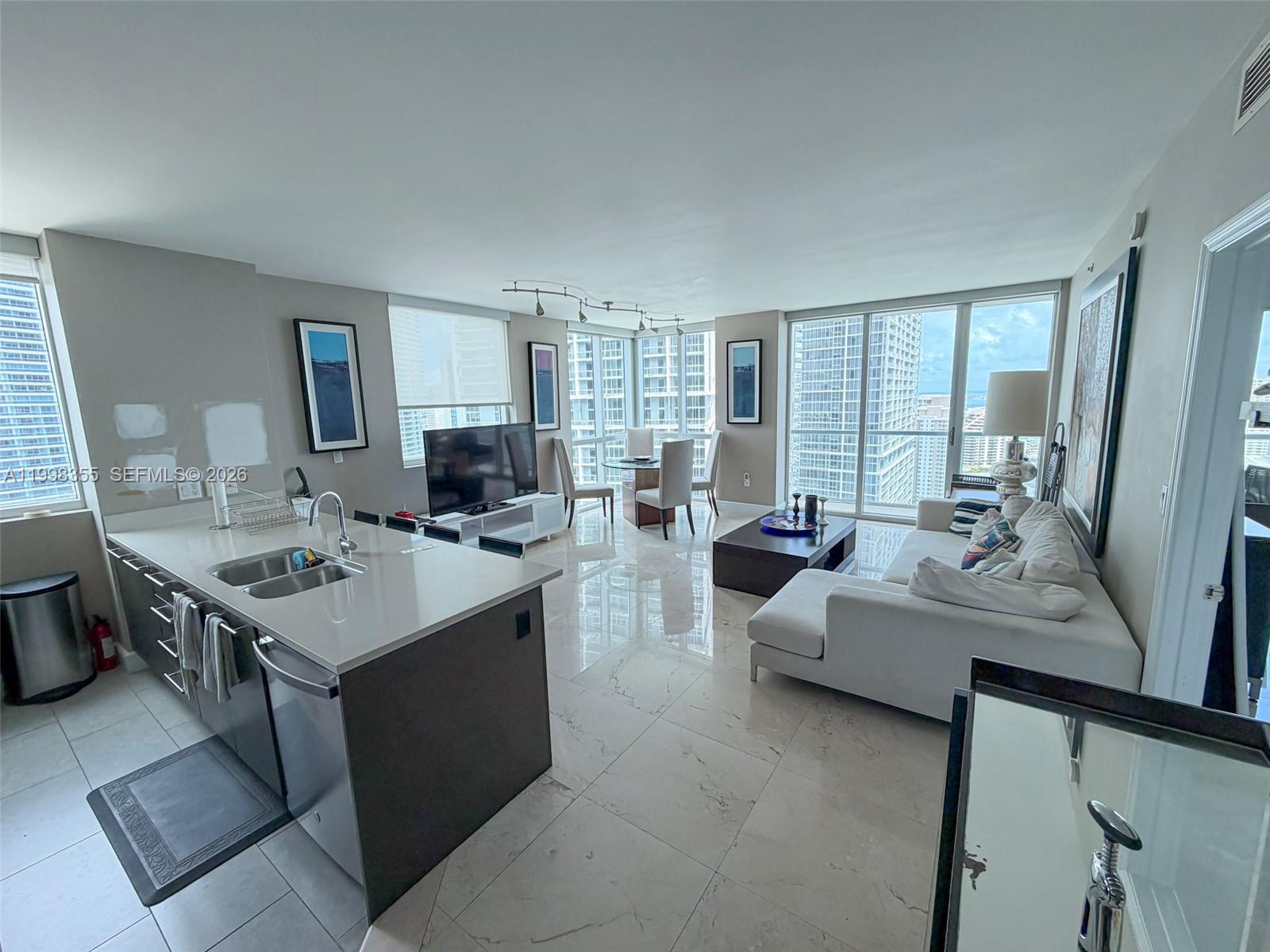 image 500 Brickell East2