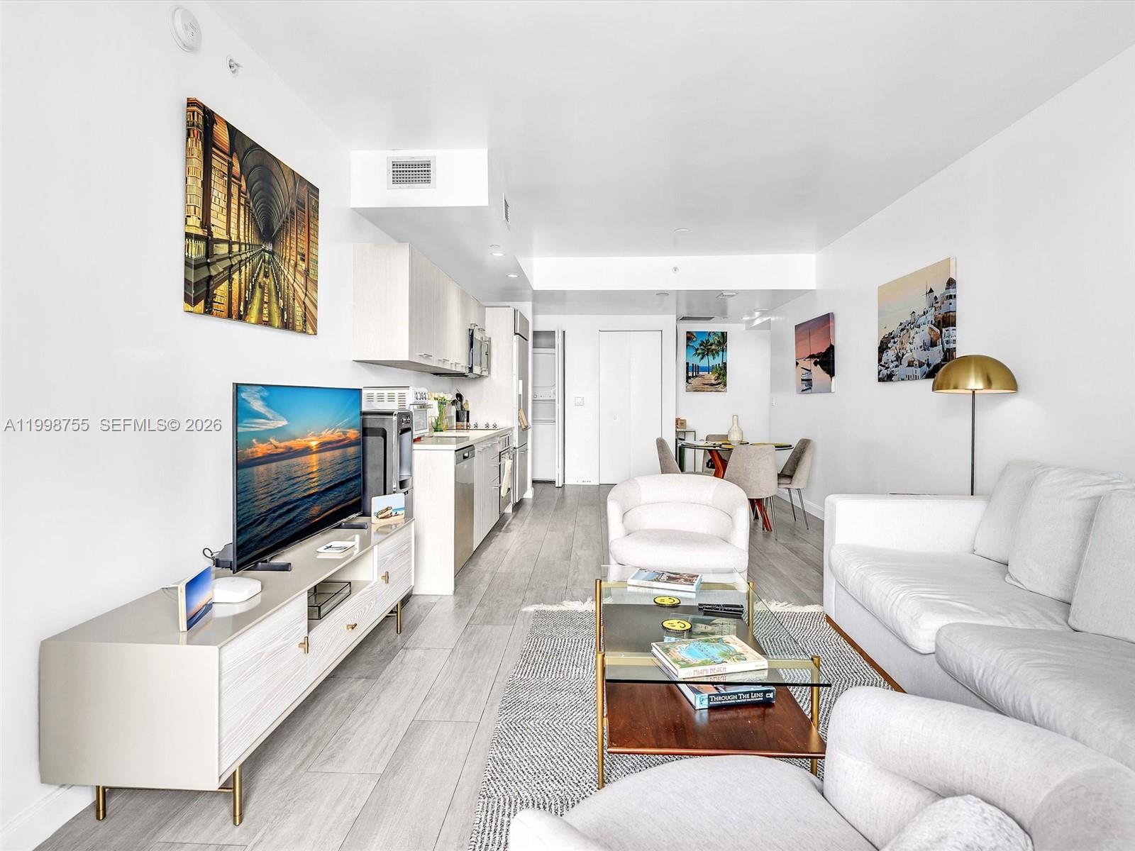 image Brickell Heights East13
