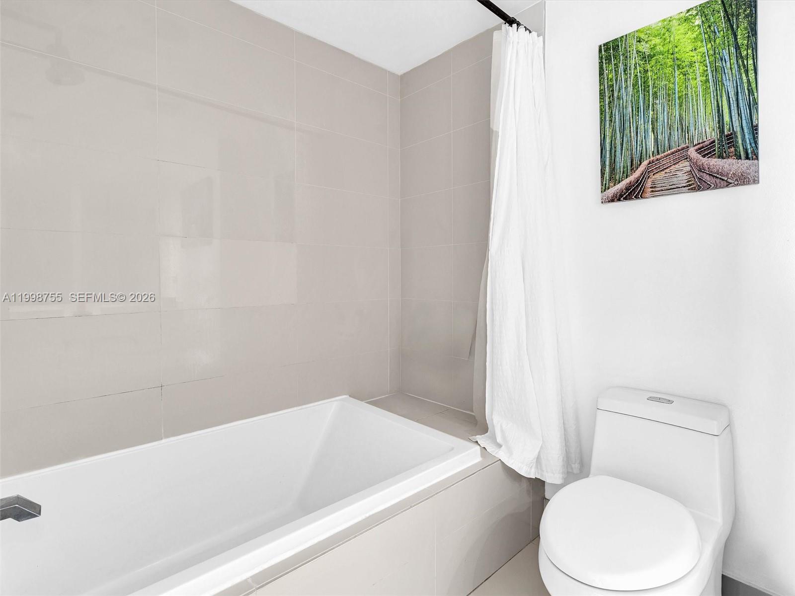 image Brickell Heights East18